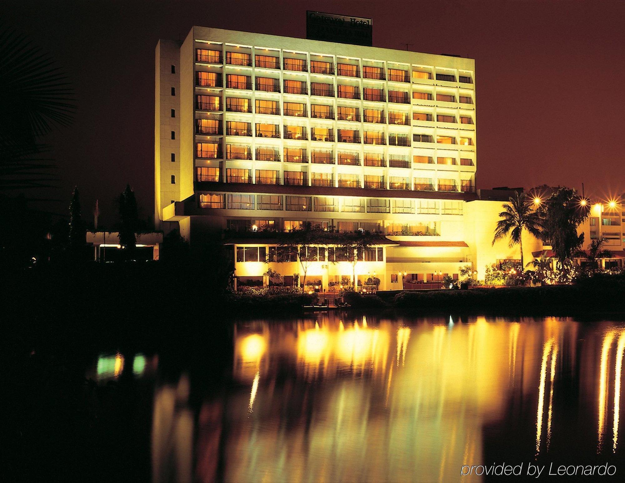 ทัชบันจารา Hotel ไฮเดอราบัด ภายนอก รูปภาพ The Royal