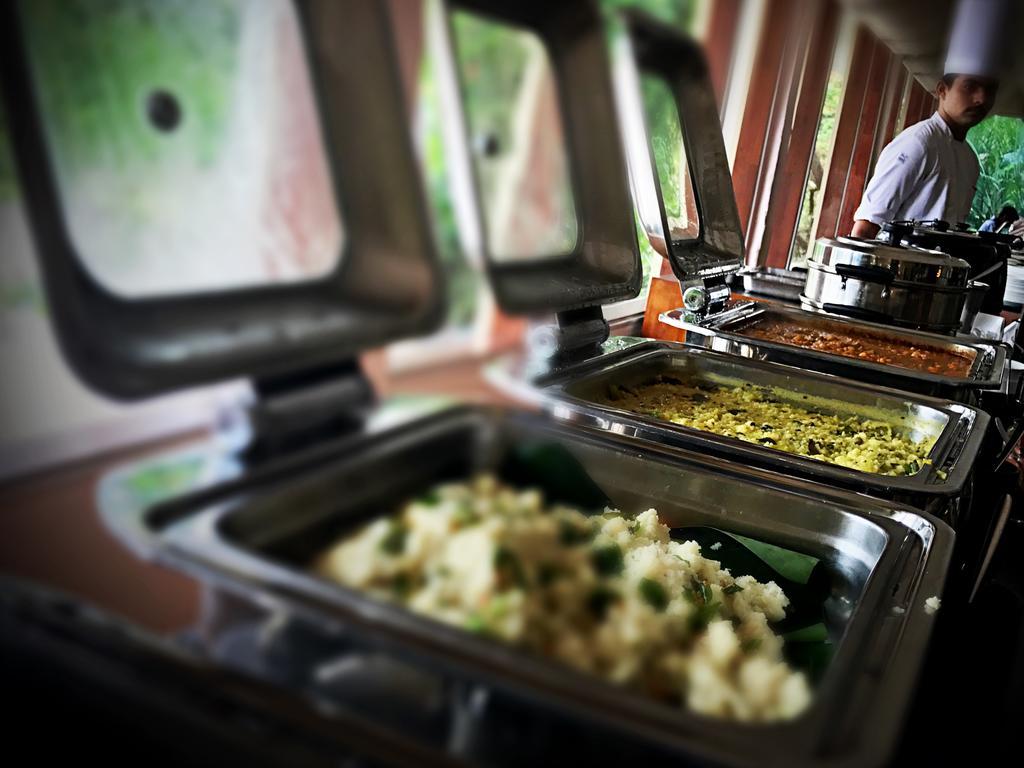 ทัชบันจารา Hotel ไฮเดอราบัด ภายนอก รูปภาพ A chafing dish