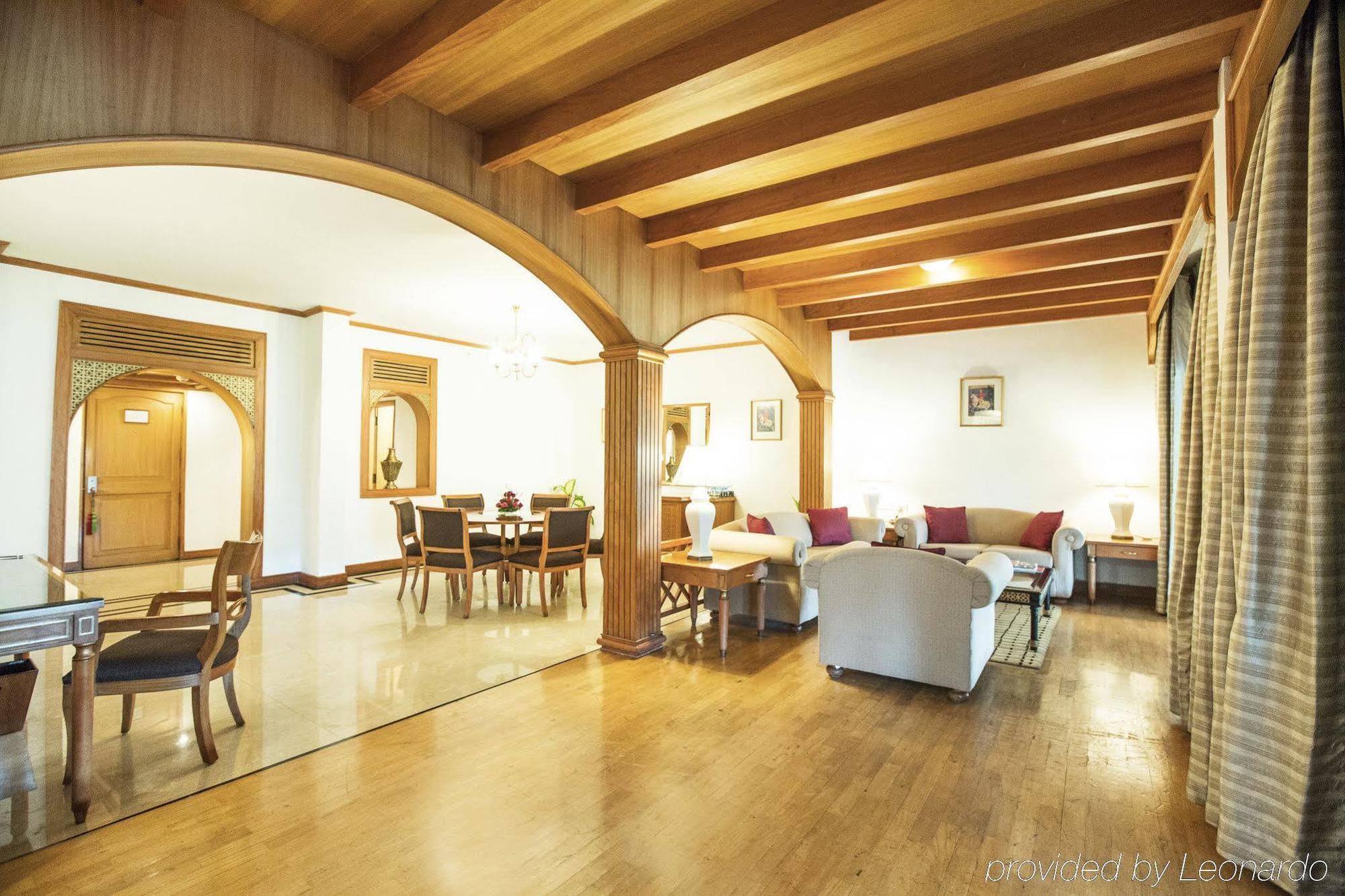 ทัชบันจารา Hotel ไฮเดอราบัด ภายนอก รูปภาพ A suite at the Oberoi, Mumbai