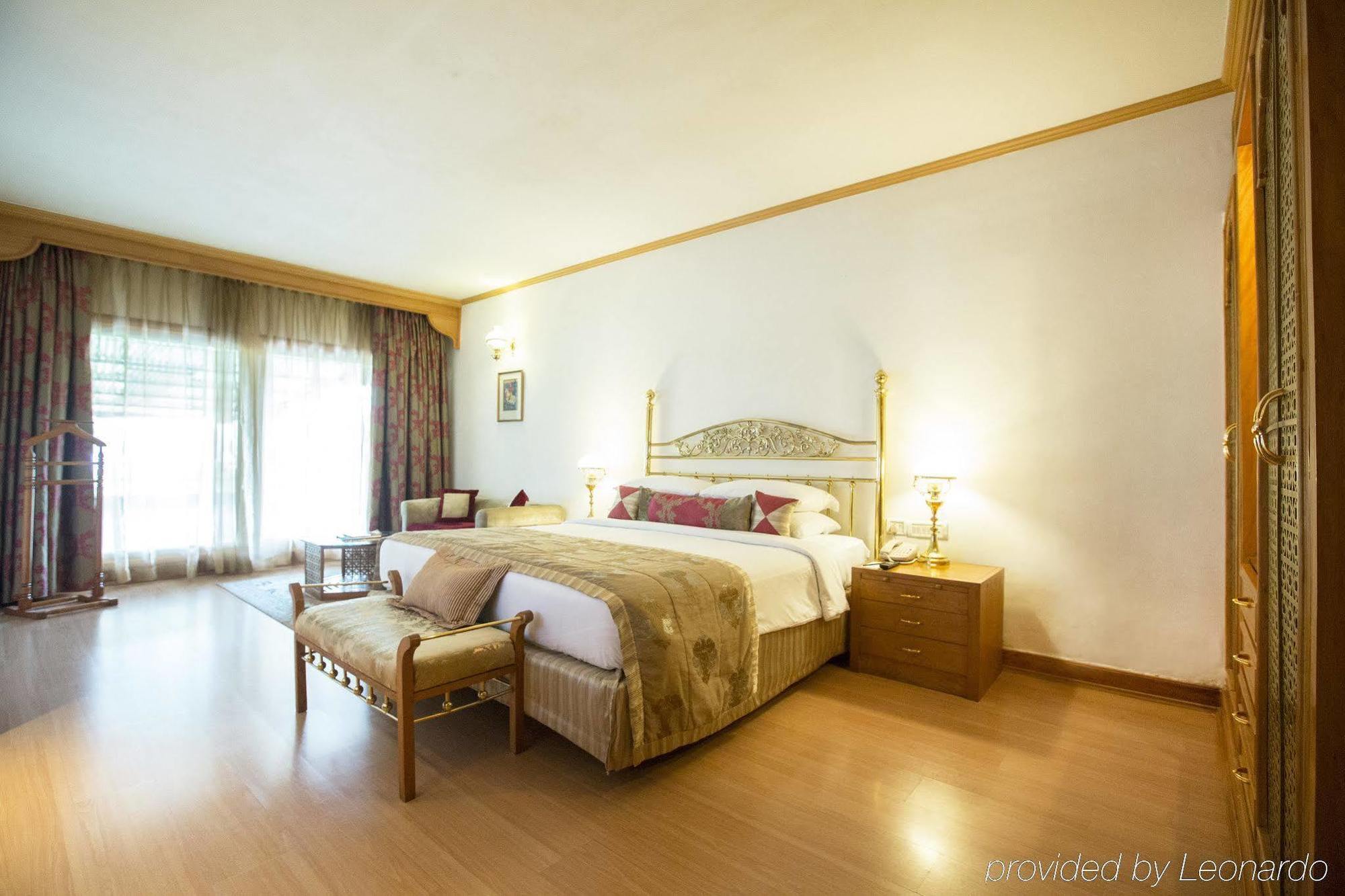 ทัชบันจารา Hotel ไฮเดอราบัด ภายนอก รูปภาพ A room at the hotel